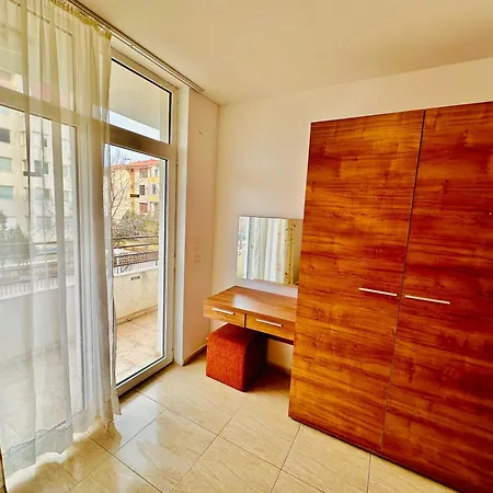 Lejlighed Charming 2-bed Flat With Pool View In Sunny Beach, Bulgaria *