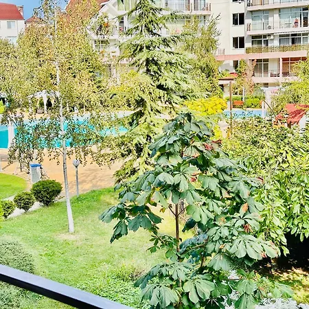 아파트 Charming 2-bed Flat With Pool View In Sunny Beach, Bulgaria *