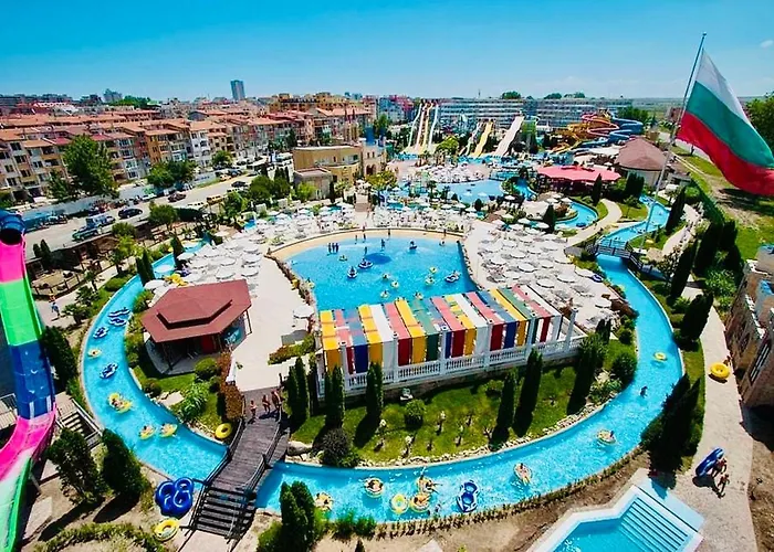 Charming 2-bed Flat With Pool View In Sunny Beach, Bulgaria 아파트