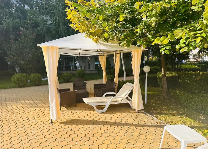 Charming 2-bed Flat With Pool View In Sunny Beach, Bulgaria 아파트