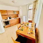 Charming 2-bed Flat With Pool View In Sunny Beach, Bulgaria Apartment Sunny Beach