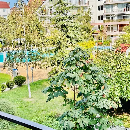 Appartamento Charming 2-bed Flat With Pool View In Sunny Beach, Bulgaria *