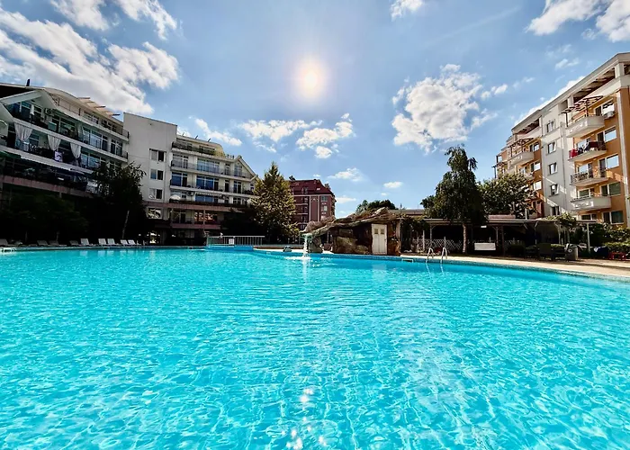 Charming 2-bed Flat With Pool View In Sunny Beach, Bulgaria Sunny Beach